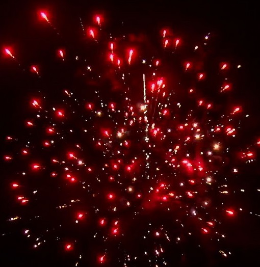 Batareya salyutov Tancuyut vse! 4