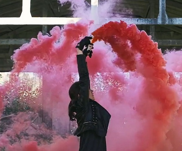 Fakel Dym smoking fountain krasnyj MA05092