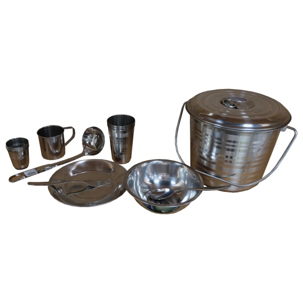 nabor-posudy-otdyh-na-4-persony-sumka-555 2